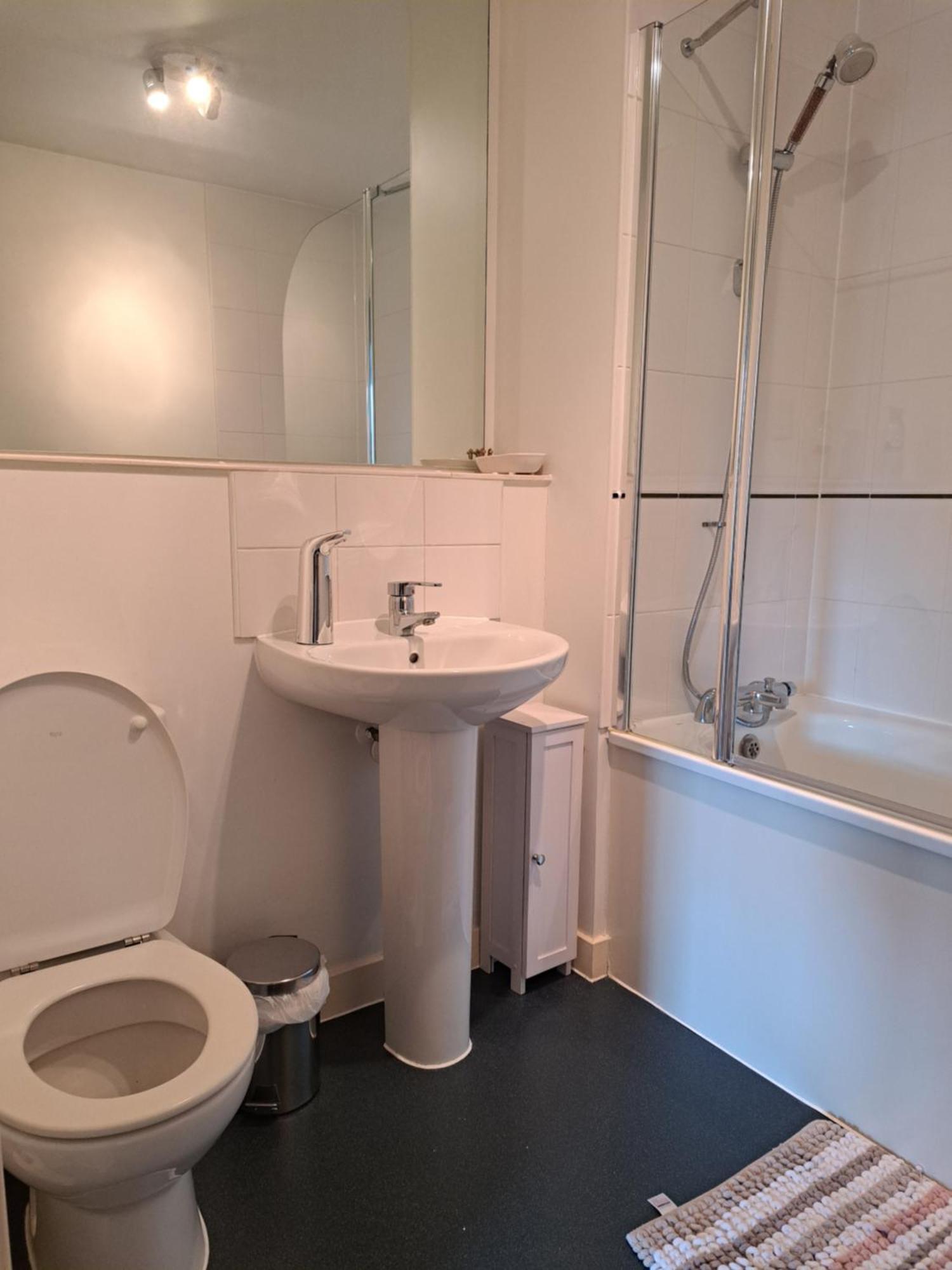 Superb Spacious 1bedroom Zone 1 Apartament *